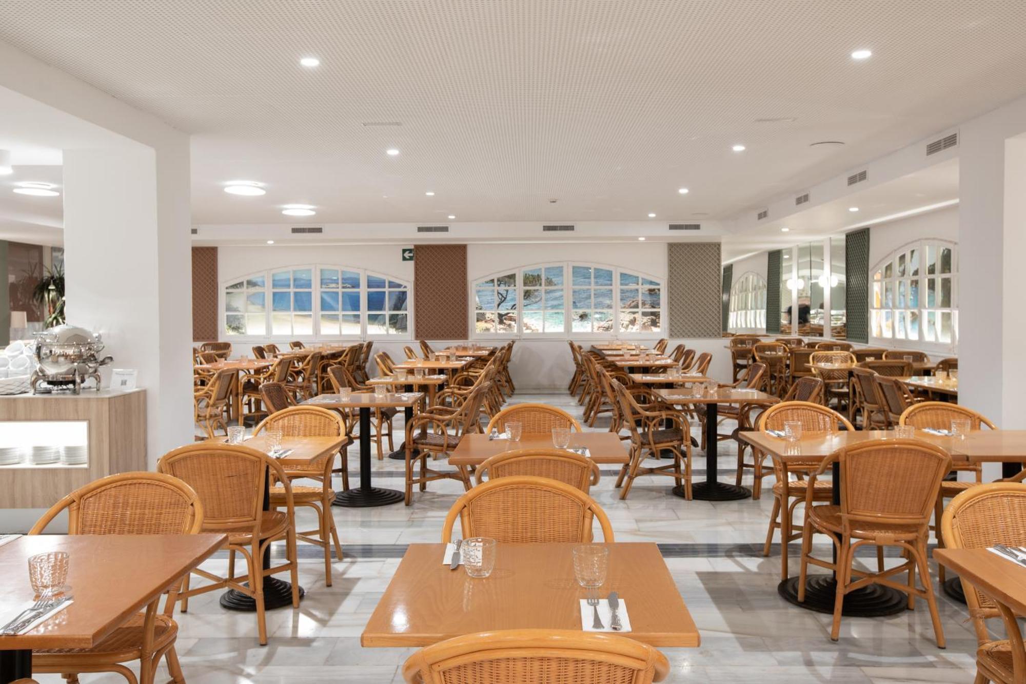 Hotel Prestige Sant Marc Roses Exteriér fotografie